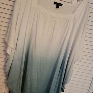 Women’s Lane Bryant Ombré flowing sleeve top. Size 14/16